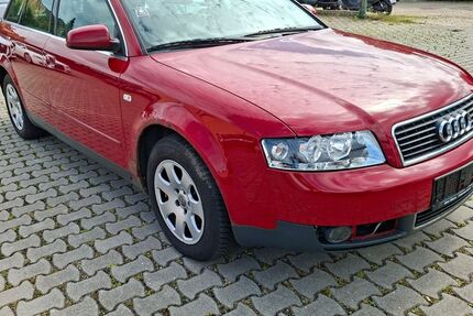 Audi A4 244.000 km 650 &euro; Schwandorf 92421