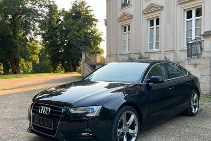 Audi A5 172.000 km 9.390 € Braunschweig 38120