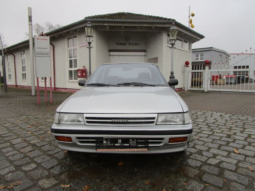 Toyota Carina 135.658 km 2.899 € Dresden 01237
