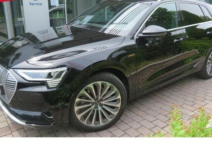 Audi e-tron 37.884 km 31.390 &euro; Marsberg 34431