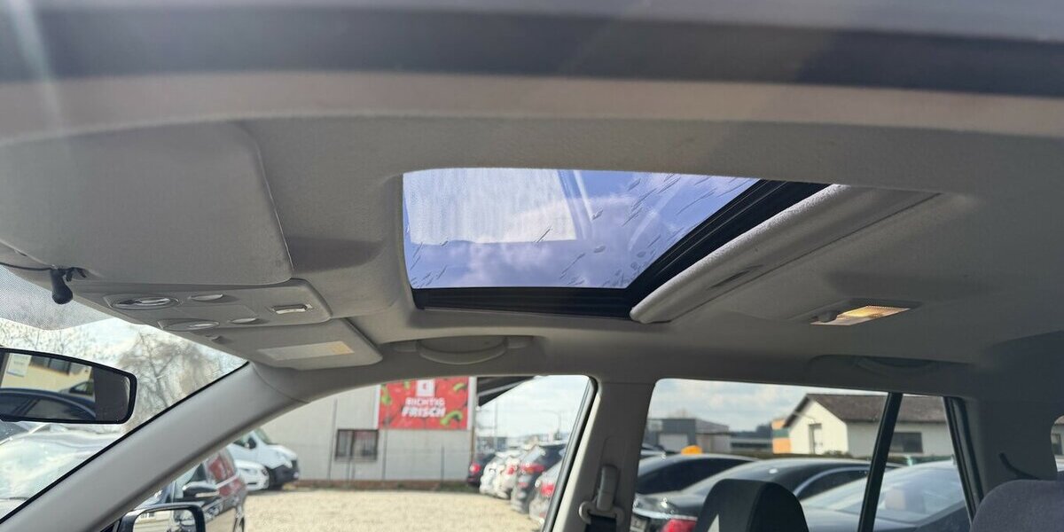 Suzuki Grand Vitara 2.0i Club Navi SHZ AHK 159.600 km 3.590 &euro; Altdorf 84032