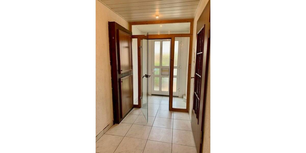 Reihenendhaus Reichenbach - 6 Zimmer, 127 m&sup2;, 85.000&euro; | Angebot:25662050