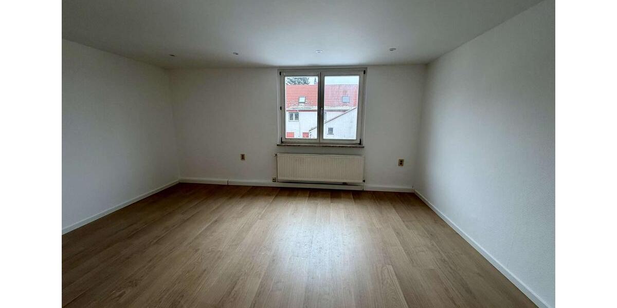 Etagenwohnung Klipphausen - 3 Zimmer, 101 m&sup2;, 699&euro; | Angebot:24754220