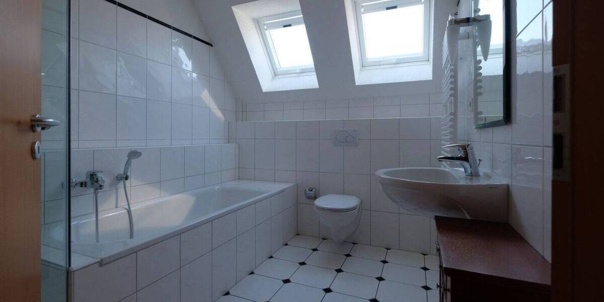 Etagenwohnung Gottmadingen - 3 Zimmer, 82 m&sup2;, 299.000&euro; | Angebot:26064550