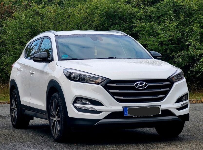 Hyundai TUCSON 172.400 km 14.500 € Apolda 99510