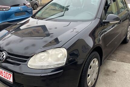 VW Golf 319.000 km 999 &euro; Ichenhausen-Hochwang 89335