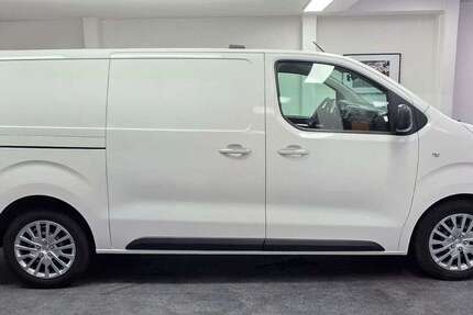 Opel Vivaro 143.000 km 12.900 &euro; Asperg 71679