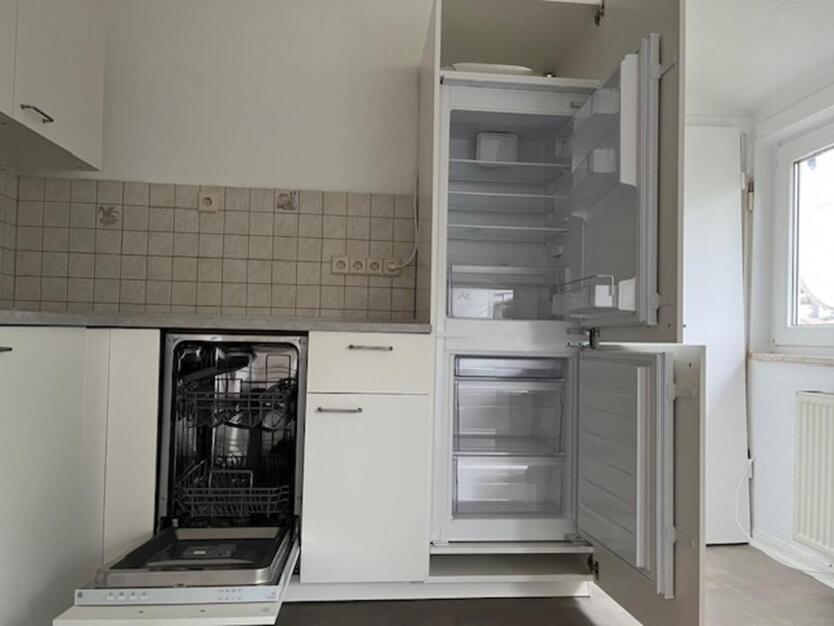 Zweizimmerwohnung mit neuer Einbauküche zu vermieten zimmer