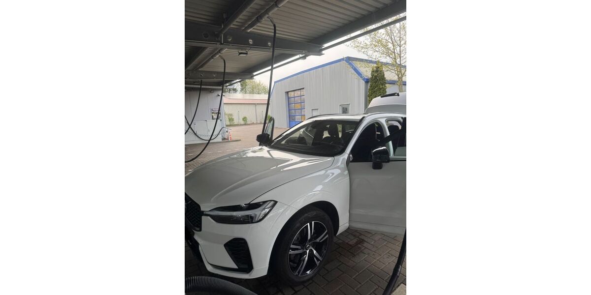 Volvo XC60 99.800 km 40.999 &euro; Stade 21680