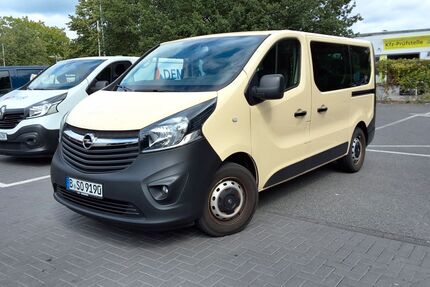 Opel Vivaro 127.000 km 16.900 &euro; Berlin 13599