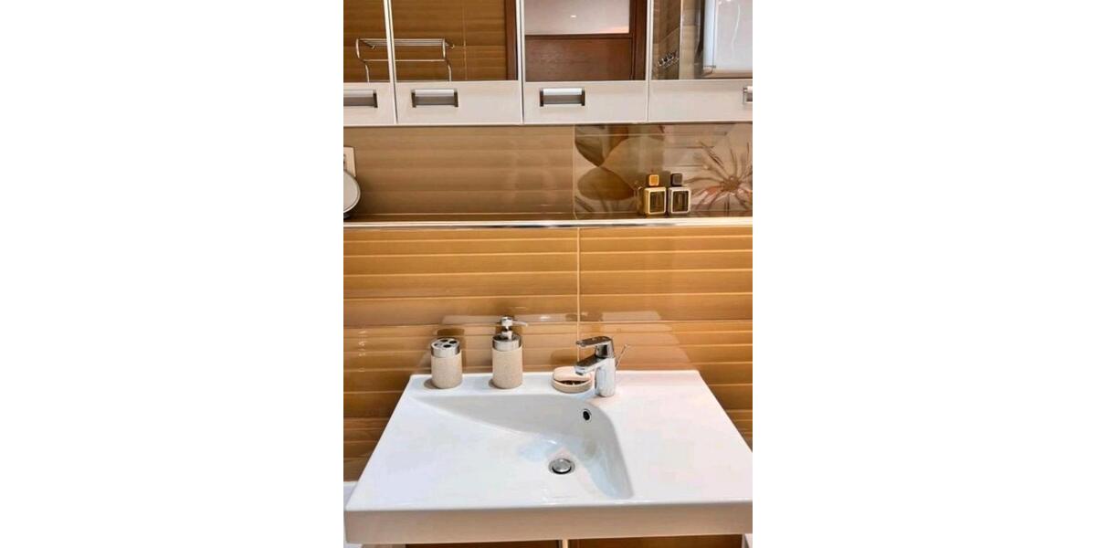 Etagenwohnung Zwickau - 3 Zimmer, 124 m&sup2;, 175.000&euro; | Angebot:26618523