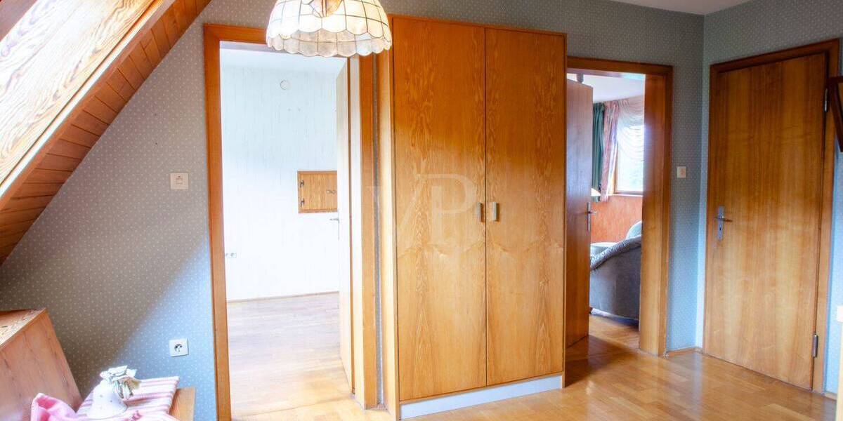 Einfamilienhaus Steinbach-Hallenberg Hallenberg - 7 Zimmer, 164 m&sup2;, 199.000&euro; | Angebot:26763281