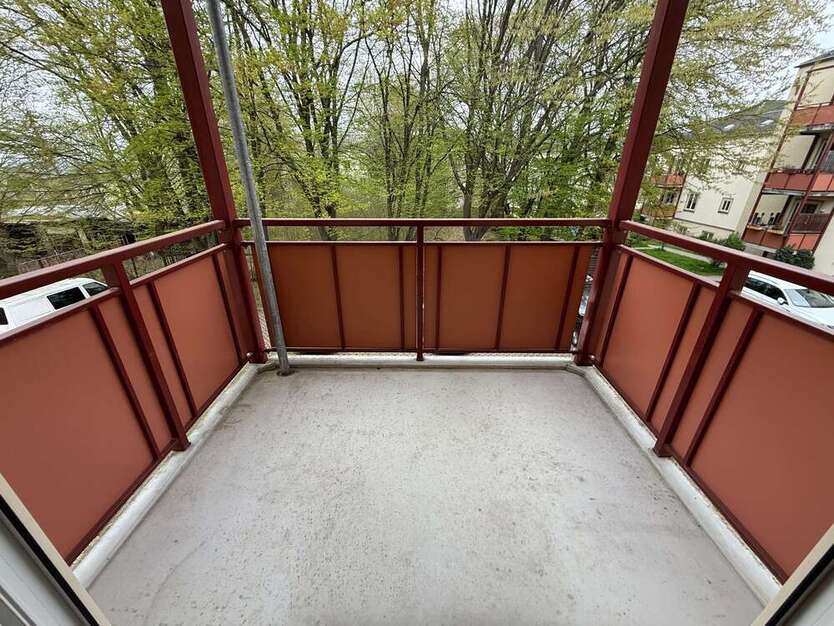 Wohnung zum Mieten in Chemnitz 239 € 41.3 m²