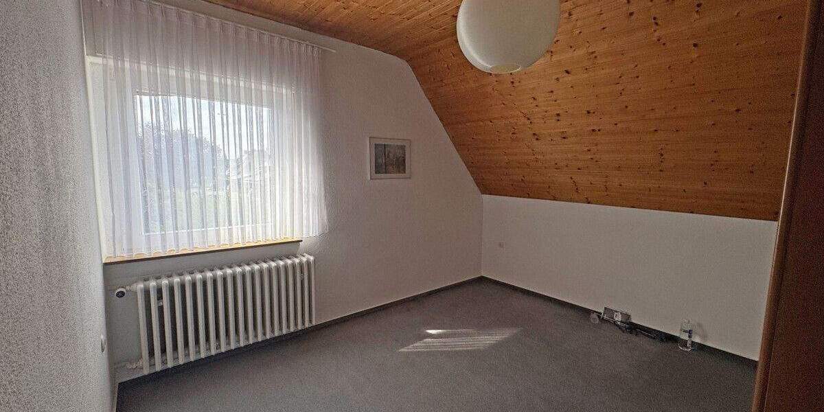 Einfamilienhaus Voerde Spellen - 5 Zimmer, 95 m&sup2;, 420.000&euro; | Angebot:24040118