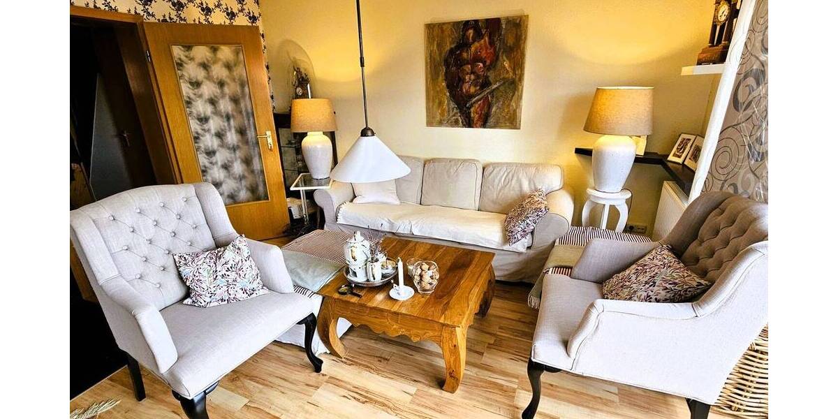 Reihenendhaus Reinfeld - 6 Zimmer, 121 m&sup2;, 370.000&euro; | Angebot:23953453