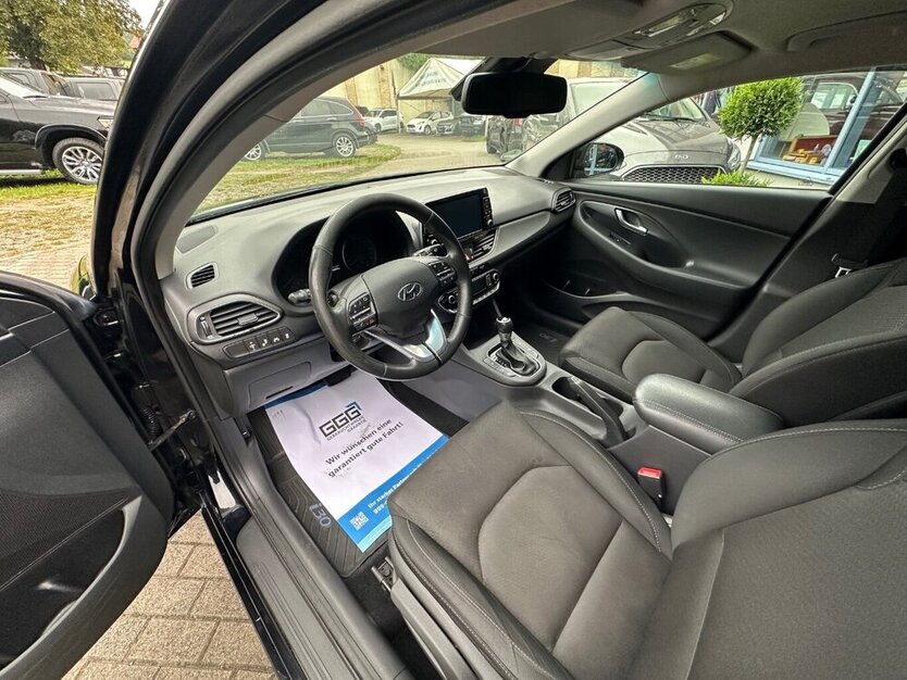 Hyundai i30 Fastback Fastback 1.4 T-GDI 140.000 km 11.990 € Rudolstadt 07407