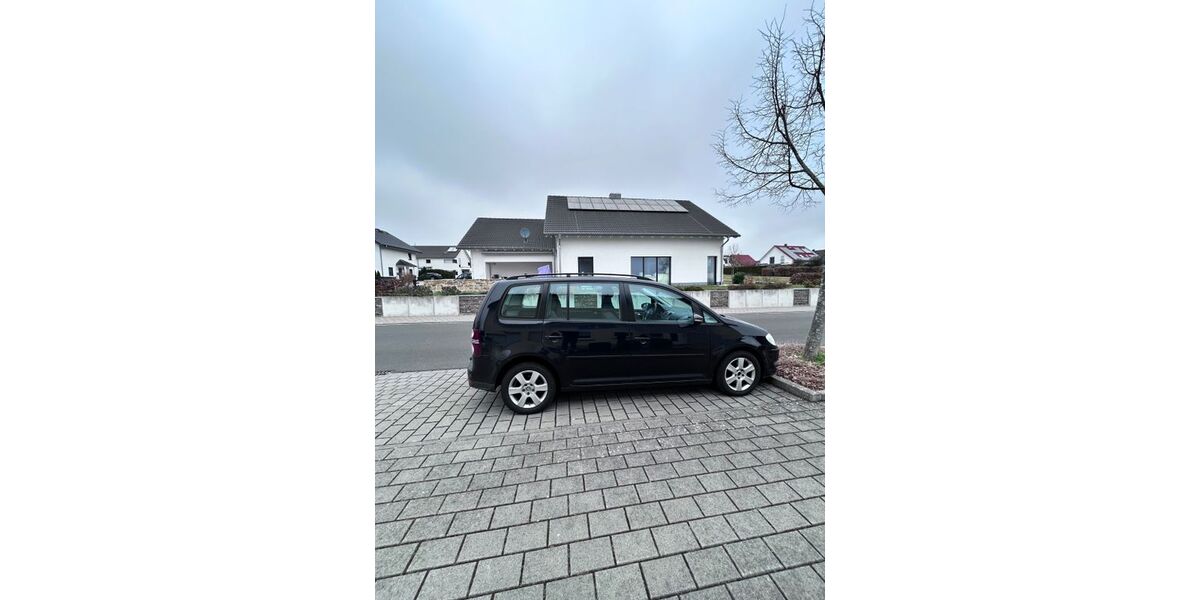 VW Touran 295.157 km 2.900 &euro; Fulda 36041