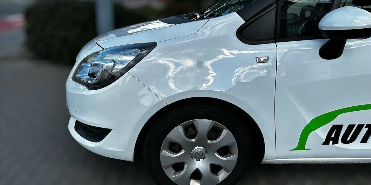 Opel Meriva B Edition * foliertes Dach* 83.500 km 10.995 &euro; Meißen 01662