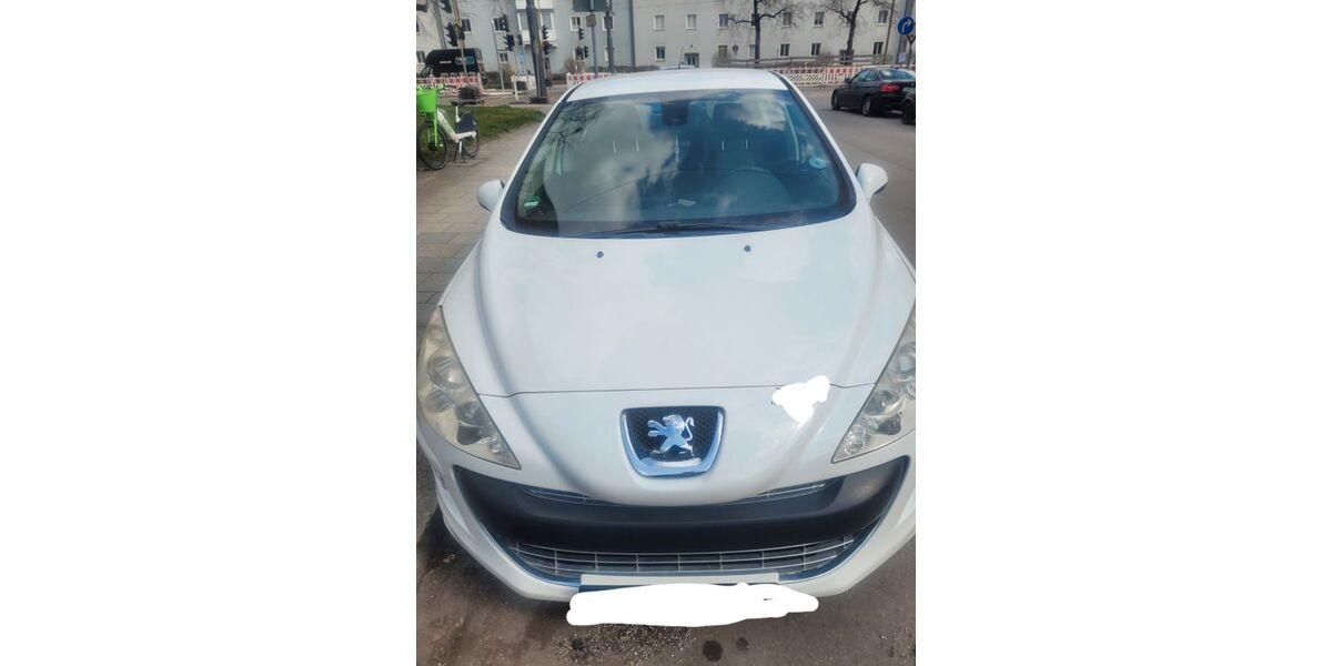 Peugeot 308 222.444 km 2.900 &euro; München 80634
