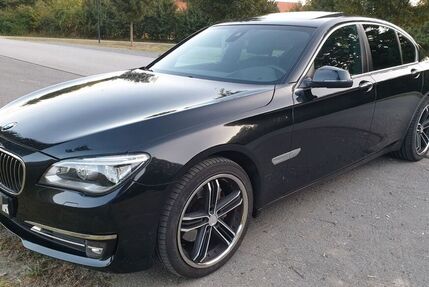 BMW 730