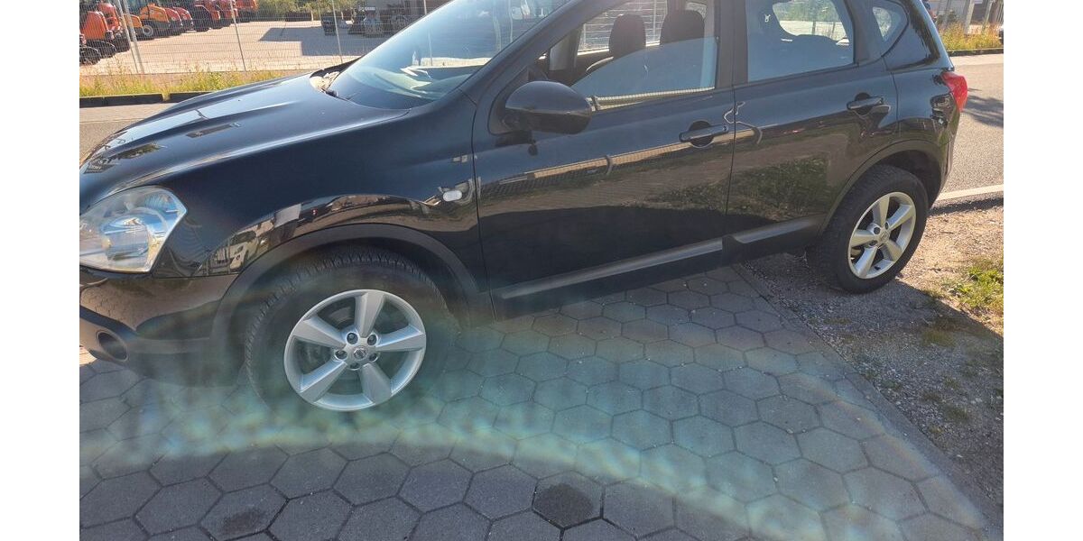 Nissan Qashqai 286.000 km 2.990 &euro; Kaltenkirchen 24568