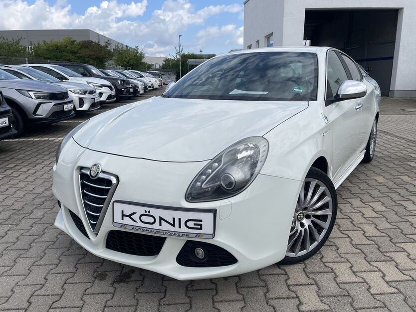 Alfa Romeo Giulietta 104.439 km 10.999 € Leipzig 04178