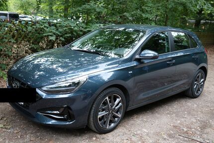 Hyundai i30 23.700 km 20.700 &euro; Frankfurt am Main 60528