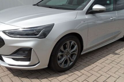 Ford Focus 19.600 km 21.900 &euro; Georgsmarienhütte 49124