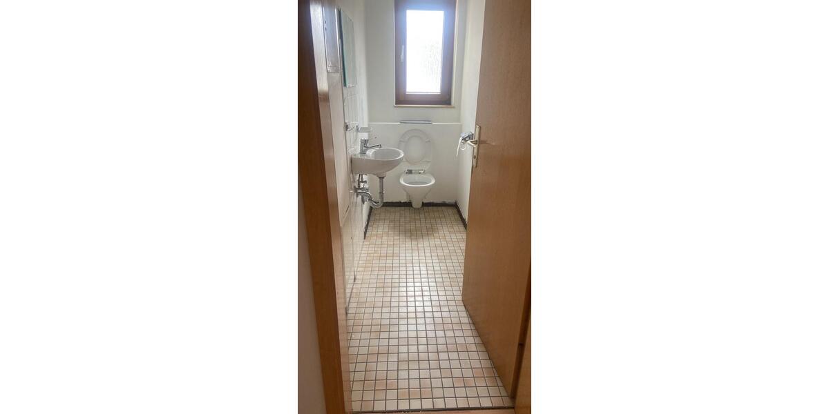 Etagenwohnung Schramberg - 4 Zimmer, 105 m&sup2;, 1.200&euro; | Angebot:26256472