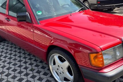 Mercedes-Benz 190 118.000 km 7.450 &euro; Krefeld 47809