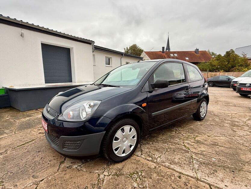 Ford Fiesta 48.215 km 2.950 € Gröningen 39397