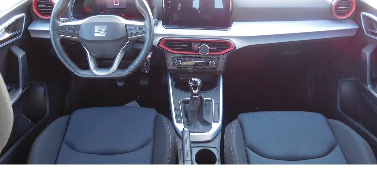 Seat Arona 1.0 FR-Line TSI BMT Navi Klima Alu 20.400 km 17.390 &euro; Vordorf 38533