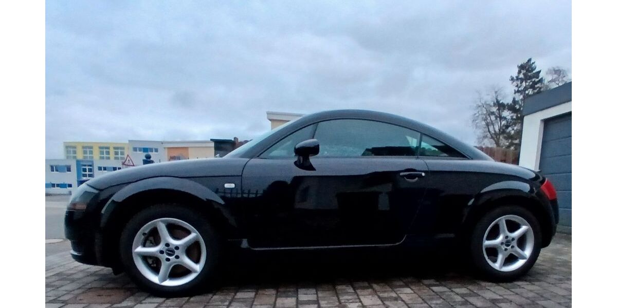 Audi TT 199.562 km 3.900 &euro; Werder 14542