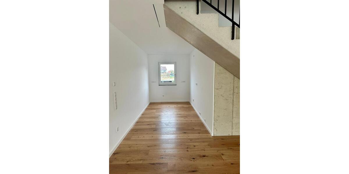 Doppelhaushälfte Wolnzach - 5 Zimmer, 175 m&sup2;, 2.275&euro; | Angebot:26091299