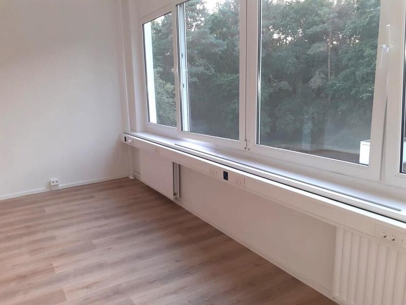 Gewerbeflächen 24 qm in Eggersdorf zu vermieten 2. OG
