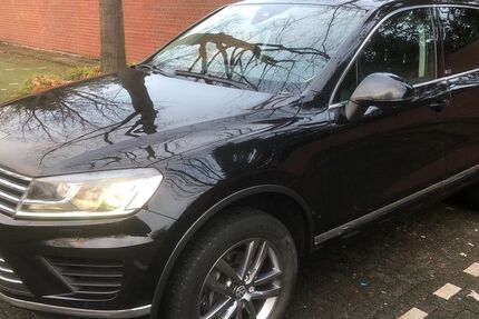 VW Touareg 149.228 km 19.990 &euro; Köln 50933