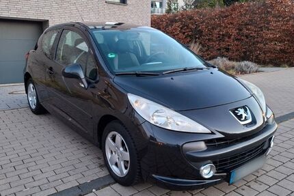 Peugeot 207 115.195 km 2.600 &euro; Dortmund 44263