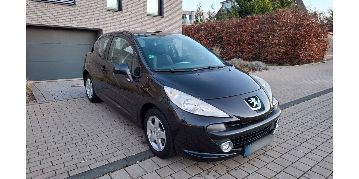 Peugeot 207 115.195 km 2.600 &euro; Dortmund 44263