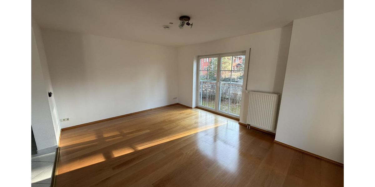 Etagenwohnung Falkensee - 2 Zimmer, 65 m&sup2;, 250.000&euro; | Angebot:25399626