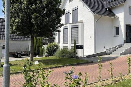 Haus Müllheim - 7 Zimmer, 268 m&sup2;, 985.000&euro; | Angebot:26915435