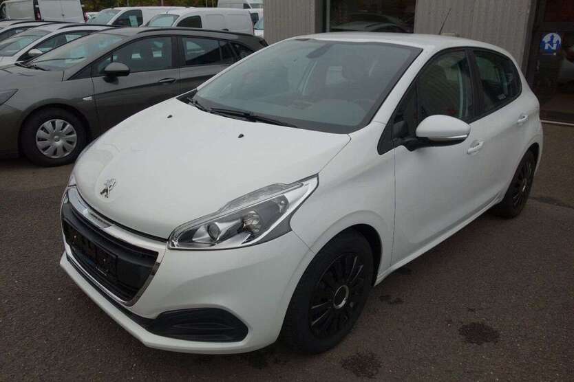 Peugeot 208 65.000 km 10.860 € Plauen 08525
