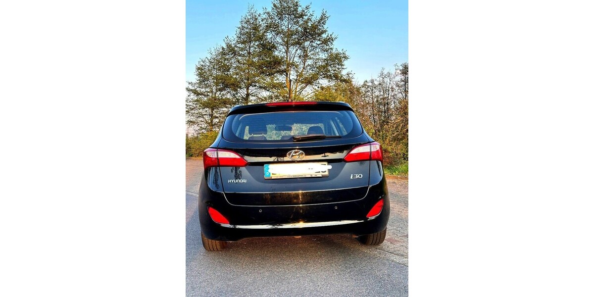 Hyundai i30 200.325 km 5.599 &euro; Frechen 50226