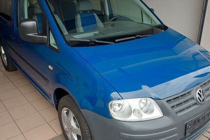 VW Caddy 124.000 km 4.750 &euro; Rastatt 76467