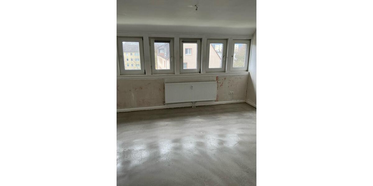 Dachgeschoßwohnung Friedberg (Hessen) - 3 Zimmer, 68 m&sup2;, 671&euro; | Angebot:25498080