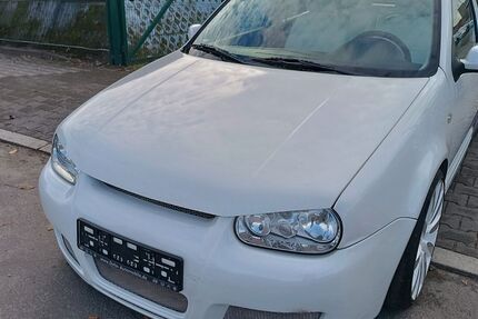 VW Golf 170.000 km 4.999 &euro; Berlin 13597