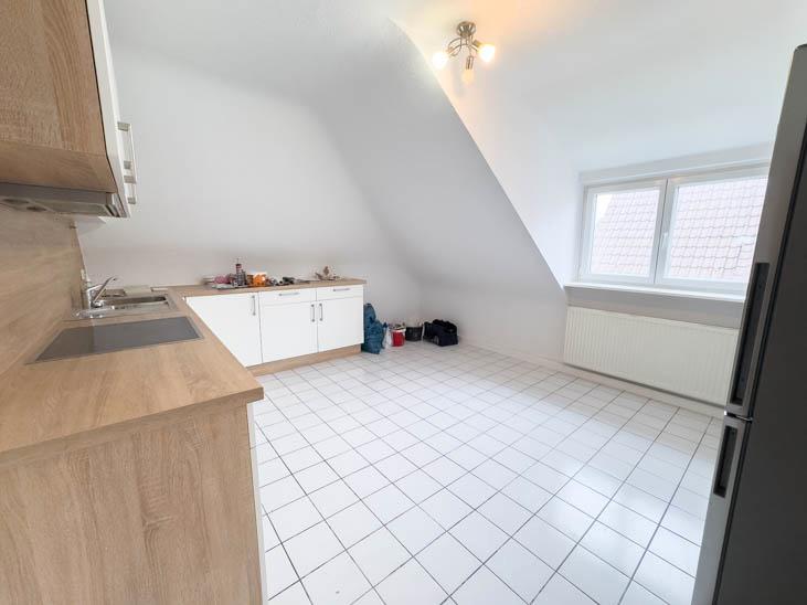 Dachgeschoßwohnung Stuttgart Bad Cannstatt - 3 Zimmer, 75 m&sup2;, 1.200&euro; | Angebot:26355327