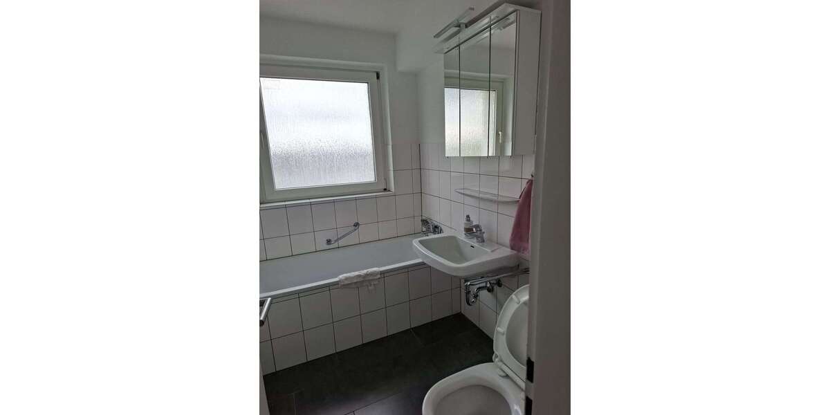 Etagenwohnung Frankfurt am Main Ginnheim - 3 Zimmer, 76 m&sup2;, 930&euro; | Angebot:26854099