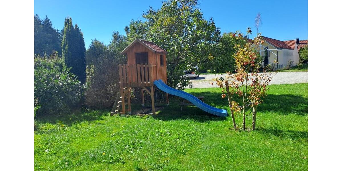 Einfamilienhaus Buttenwiesen - 5 Zimmer, 130 m&sup2;, 1.600&euro; | Angebot:24820199