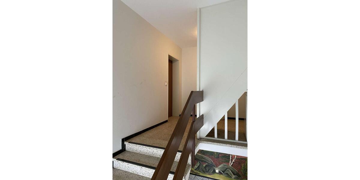 Dachgeschoßwohnung Bergen - 3 Zimmer, 63 m&sup2;, 450&euro; | Angebot:25569888