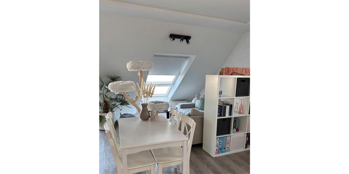 Dachgeschoßwohnung Neu-Anspach Anspach - 2 Zimmer, 53 m&sup2;, 940&euro; | Angebot:26195929